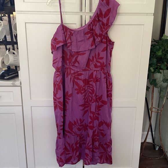 Old Navy One Shoulder Ruffle Trim Dress Sz XL Purple Floral Beach Vacay - Picture 2 of 9